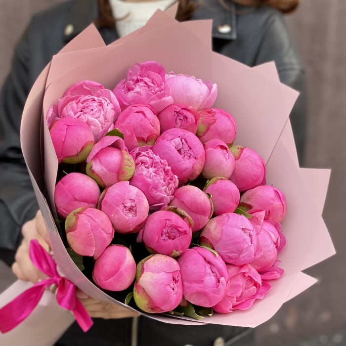 25 розовых пионов Флеминг